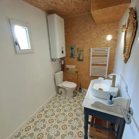 Chalet Atypique En Plein Coeur Des Vignes